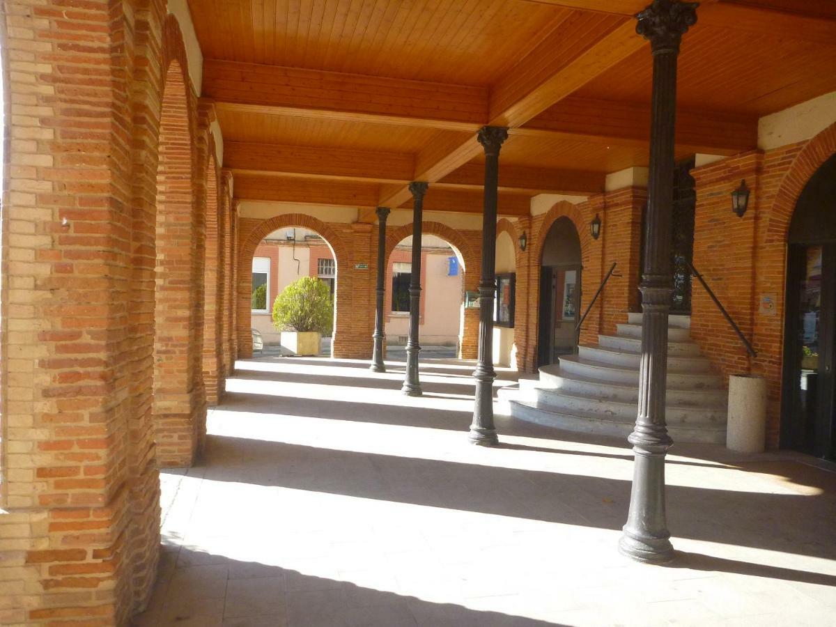 Au coeur de Montastruc-la-Conseillère - Chambres d'hôtes Esterno foto